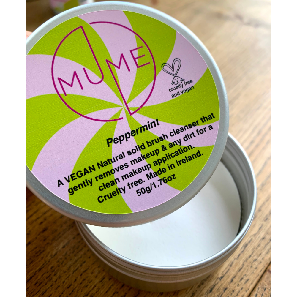 MuMe's solid makeup brush cleanser