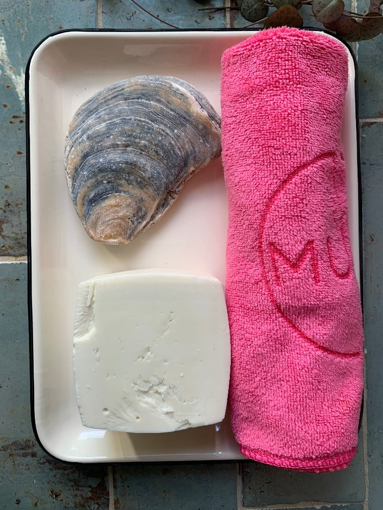 MuMe Lavender and chamomile handmade soap