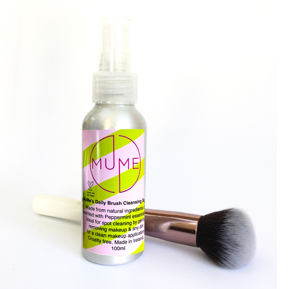 MuMe's peppermint daily brush cleanser