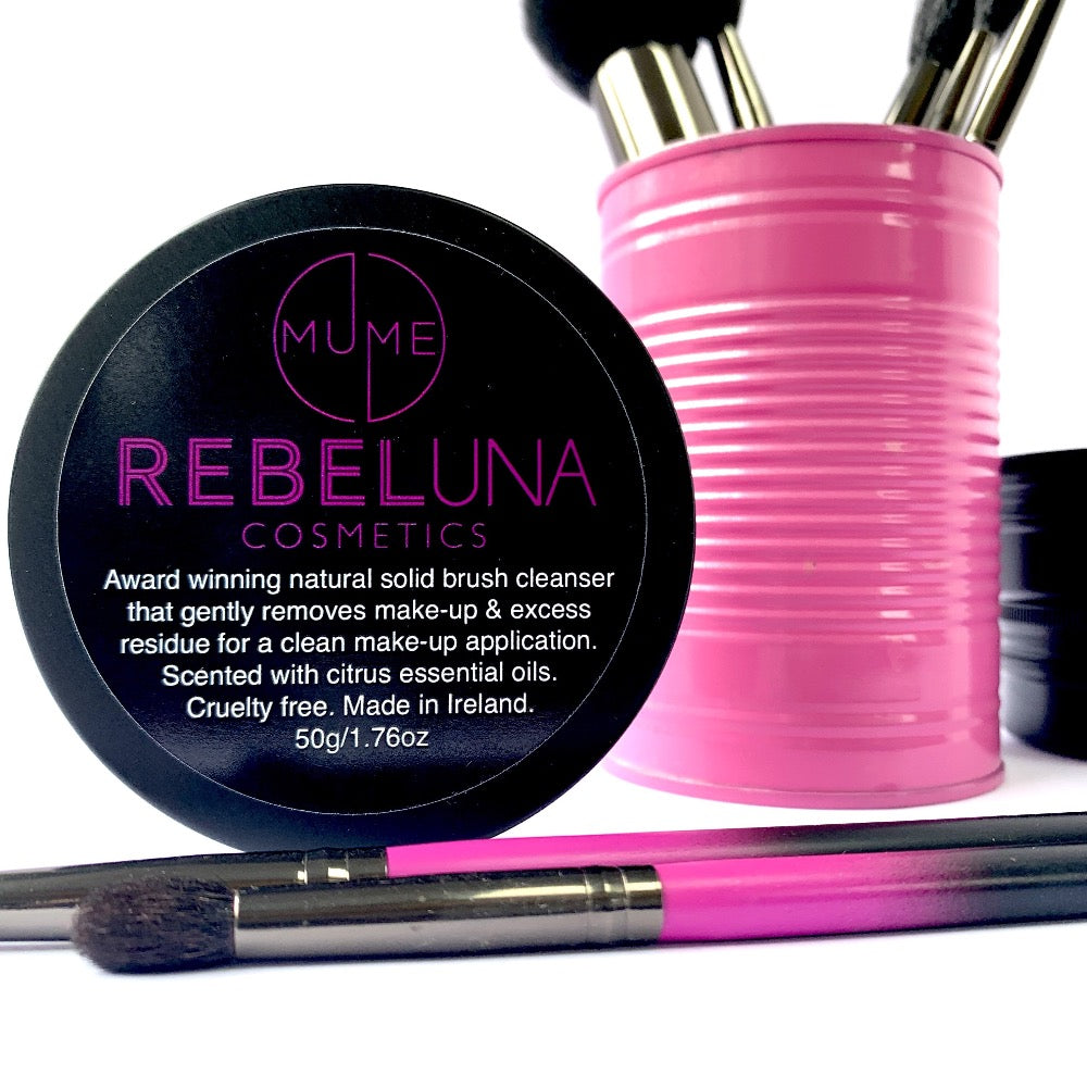 Rebeluna & MuMe makeup brush cleaner