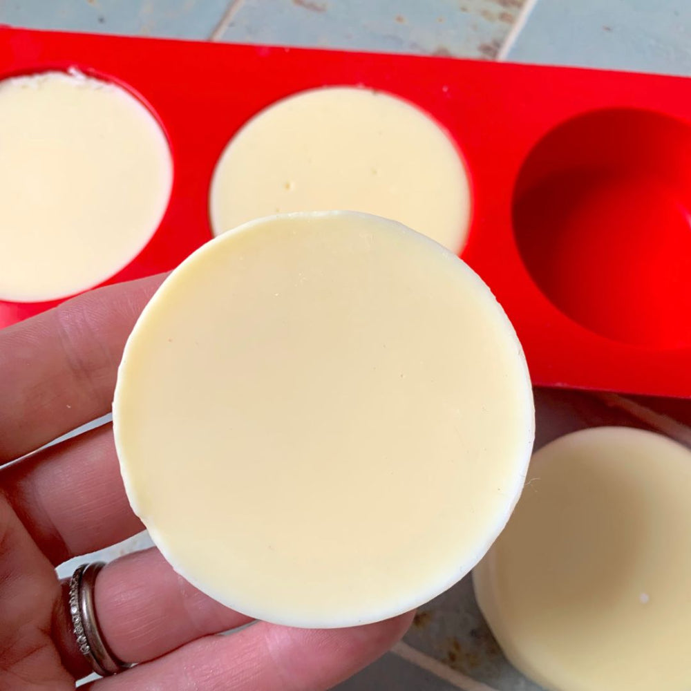 cocoa butter and shea butter moisturiser